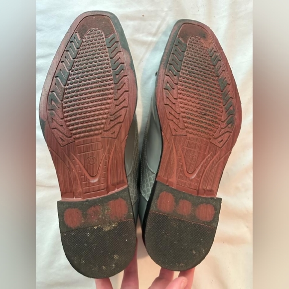 Shoes - Picture 8 of 8